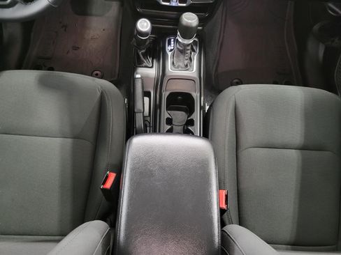Used 2023 Jeep Gladiator Sport AWD/4WD image 15