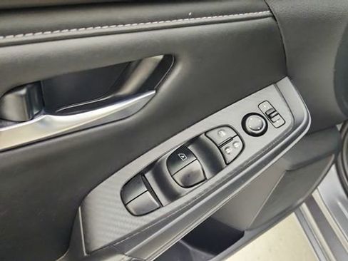 Used 2024 Nissan Sentra SV FWD image 16