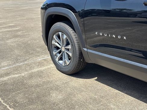New 2027 Chevrolet Equinox LT FWD image 17