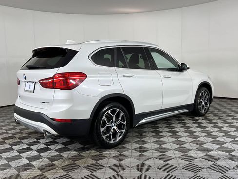 Used 2022 BMW X1 xDrive28i w/ Convenience Package AWD/4WD image 5