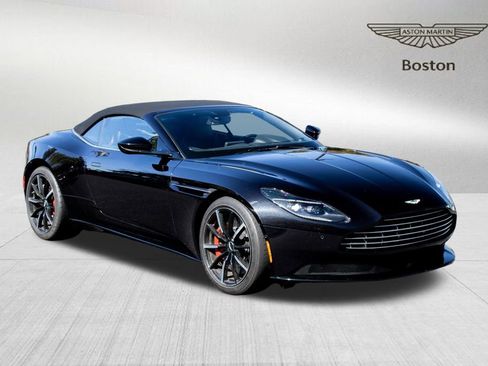Used 2022 Aston Martin DB11 Volante image 1