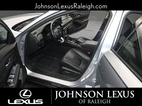 Used 2023 Honda Accord Touring image 13