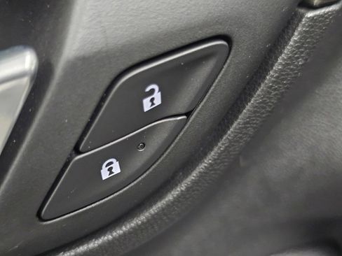 Used 2022 GMC Terrain SLE w/ Driver Convenience Package FWD image 29