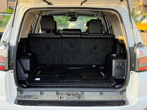 Used 2020 Toyota 4Runner SR5 Premium image 32