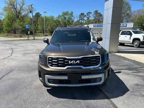 Used 2024 Kia Telluride SX AWD/4WD image 2