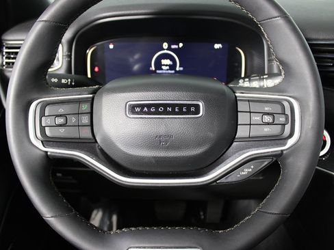 Used 2022 Jeep Wagoneer Series I image 14