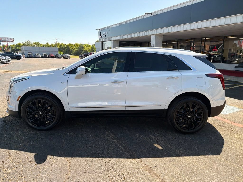 Used 2022 Cadillac XT5 Premium Luxury w/ Technology Package FWD image 11