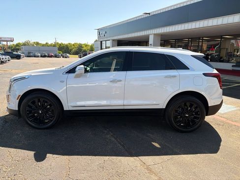 Used 2022 Cadillac XT5 Premium Luxury w/ Technology Package FWD image 11