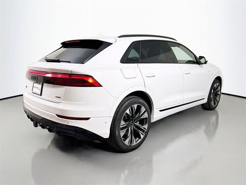 New 2026 Audi Q8 Premium Plus image 7