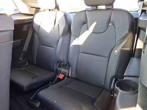 Used 2020 Volvo XC90 T6 Momentum image 11