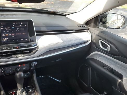 Used 2022 Jeep Compass Latitude image 20