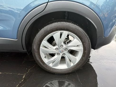 Used 2025 Buick Encore GX Preferred w/ Comfort Package AWD/4WD image 9