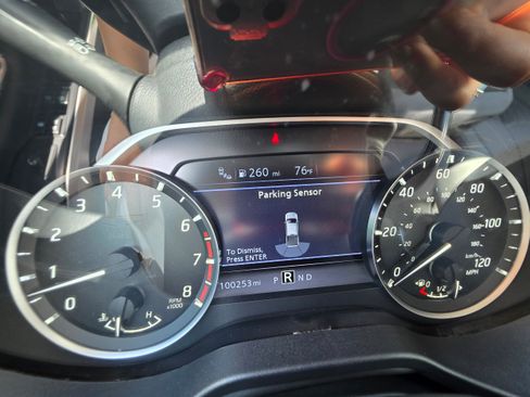 Used 2021 Nissan Titan SV RWD image 10