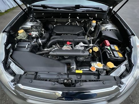 Used 2011 Subaru Outback 2.5i Limited image 26