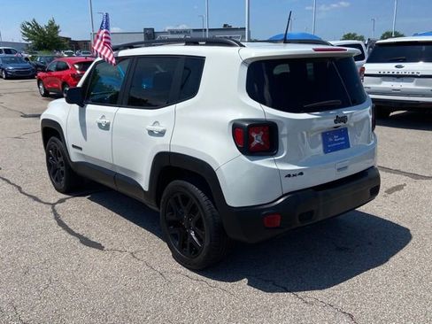 Used 2023 Jeep Renegade Altitude AWD/4WD image 4