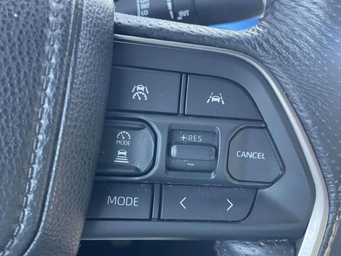 Used 2024 Toyota Tacoma TRD Off-Road image 18