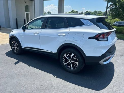 Certified 2024 Kia Sportage EX AWD/4WD image 4