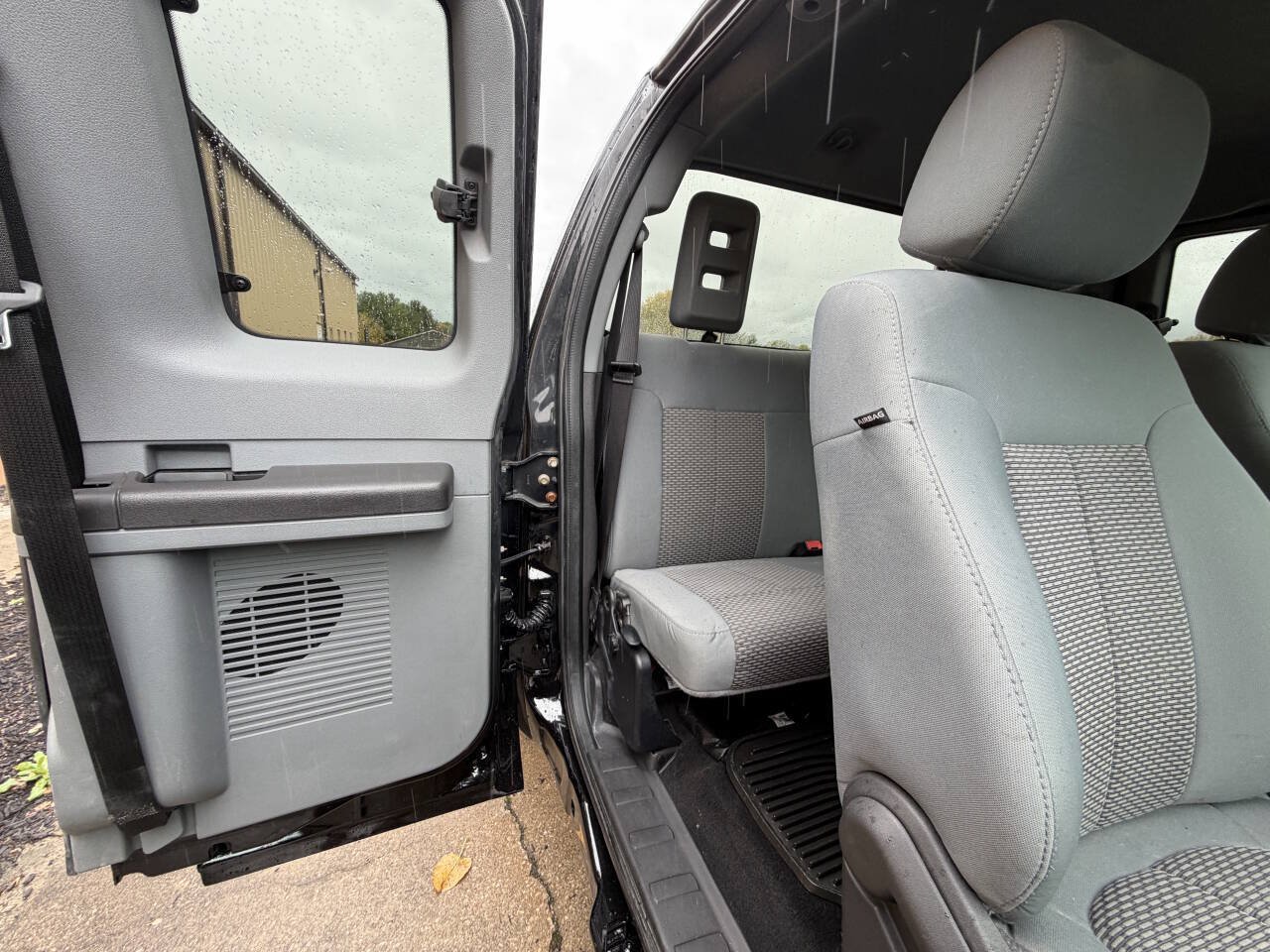 Used 2012 Ford F250 XLT w/ Snow Plow Prep Pkg AWD/4WD image 21