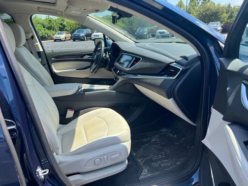 Used 2023 Buick Enclave Essence w/ Experience Buick Package AWD/4WD image 10