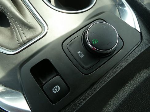 Certified 2021 Chevrolet Traverse LT AWD/4WD image 28