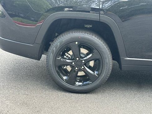 New 2026 Jeep Grand Cherokee L Limited RWD image 19