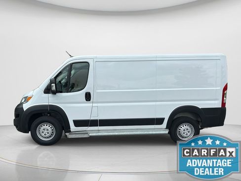 Used 2025 RAM ProMaster 2500 w/ U-Haul Equipment Group FWD image 2