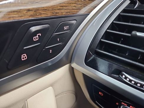 Used 2019 BMW X3 xDrive30i w/ Driving Assistance Package image 48