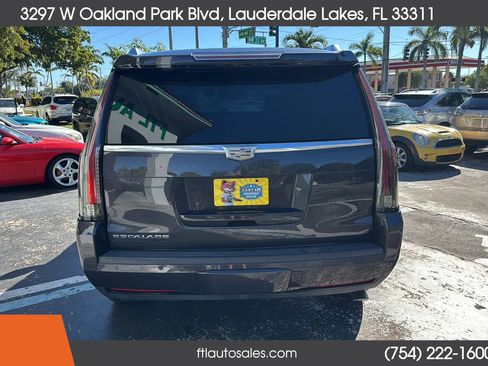 Used 2015 Cadillac Escalade Premium image 10