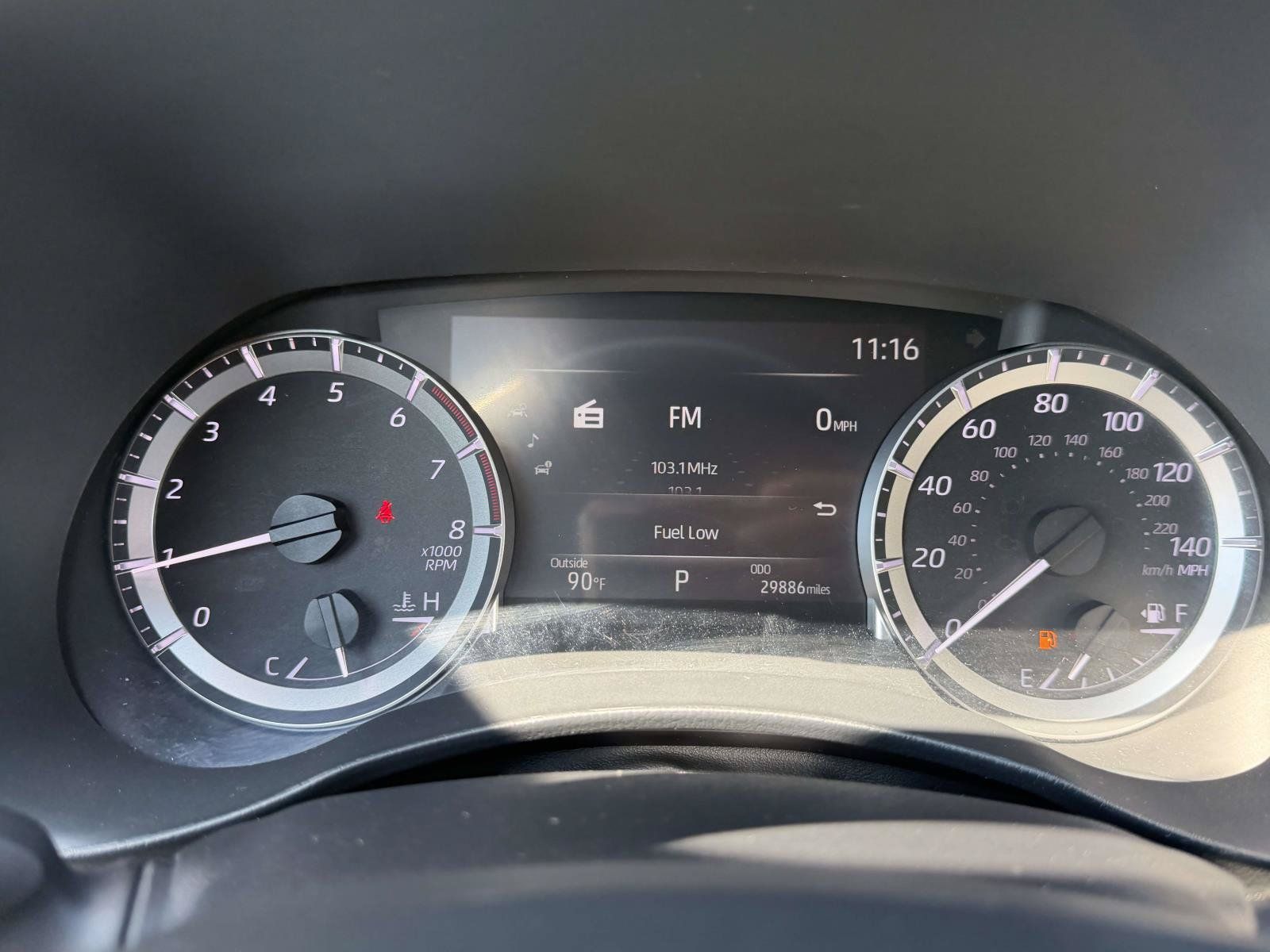 Used 2023 Toyota Highlander XLE AWD/4WD image 33
