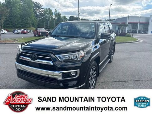 Used 2024 Toyota 4Runner Limited AWD/4WD image 7
