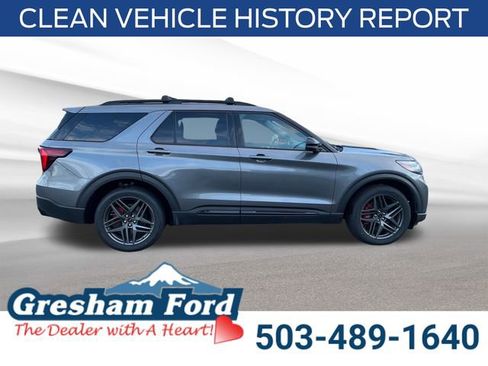 Certified 2025 Ford Explorer ST image 8