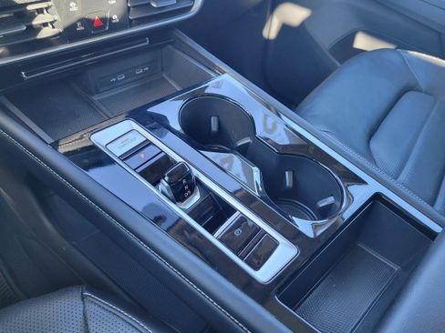 Used 2024 Volkswagen Atlas SEL image 20