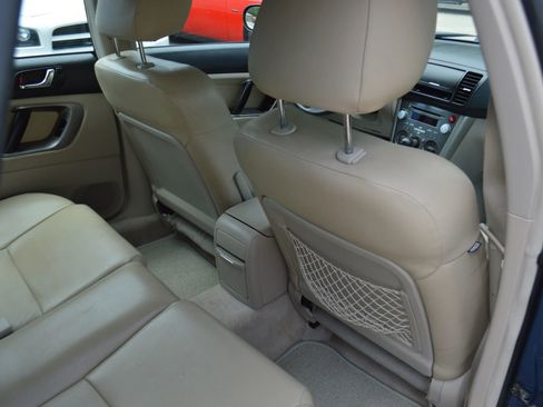 Used 2007 Subaru Outback 2.5i AWD/4WD image 28