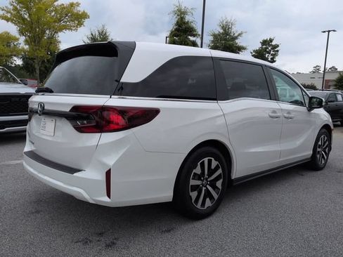 Used 2026 Honda Odyssey EX-L image 4