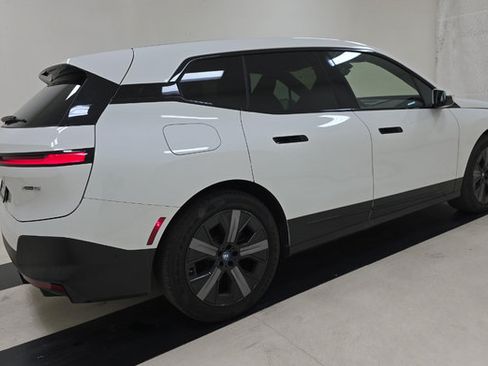 Used 2025 BMW iX xDrive50 w/ Convenience Package AWD/4WD image 3