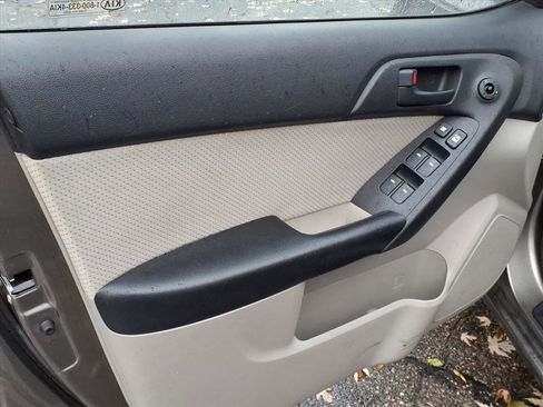 Used 2010 Kia Forte EX image 5