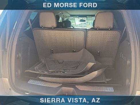 Used 2025 Chevrolet Tahoe Premier w/ Sun And Tow Package AWD/4WD image 17