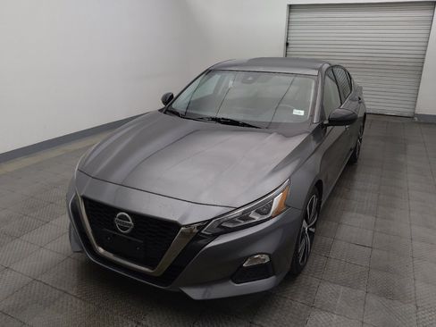 Used 2022 Nissan Altima 2.5 SR FWD image 15