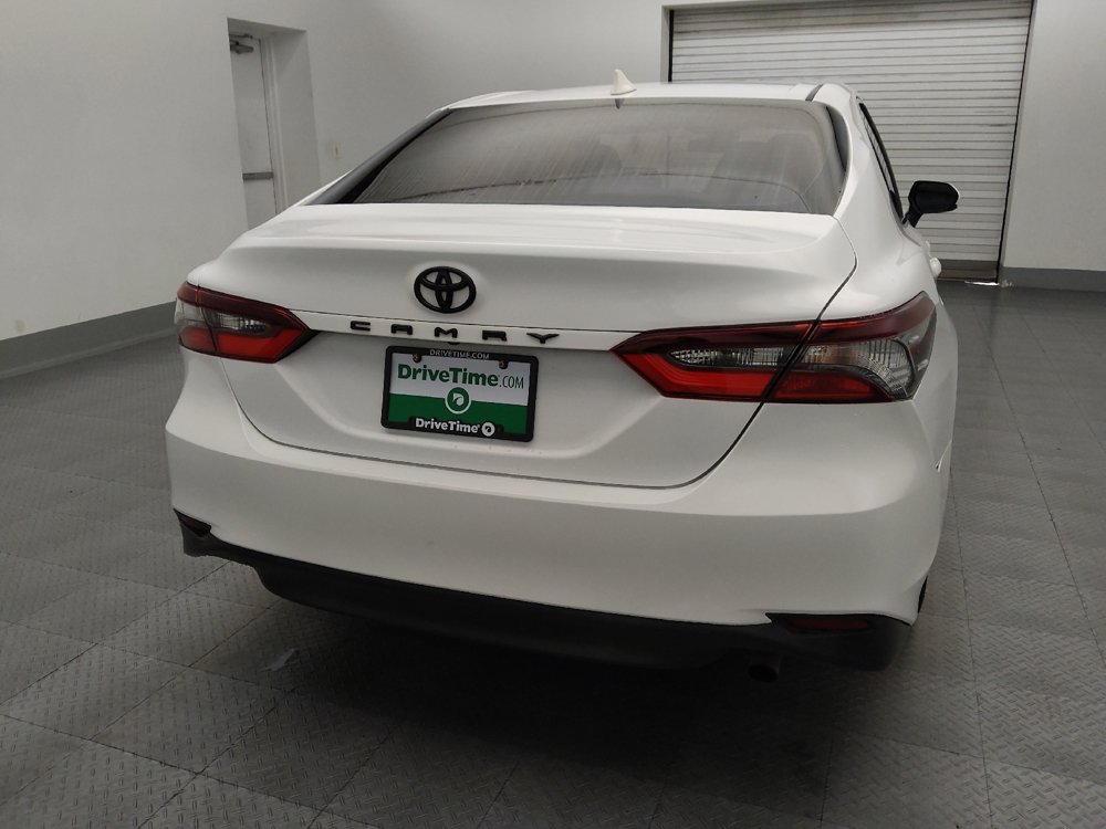 Used 2022 Toyota Camry LE FWD image 7