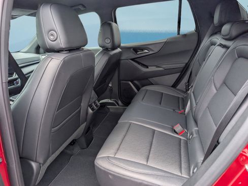 New 2026 Chevrolet Equinox LT w/ Convenience Package II FWD image 14