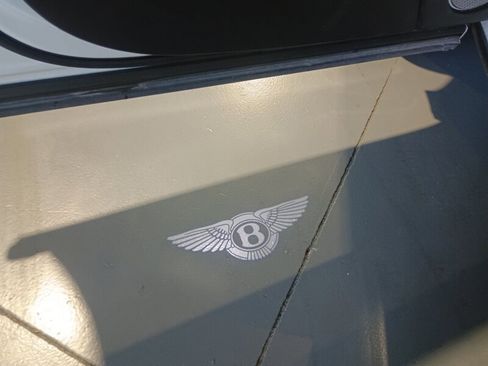 Used 2019 Bentley Bentayga AWD/4WD image 13