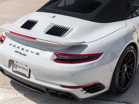 Used 2018 Porsche 911 Turbo image 19