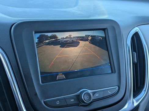 Used 2020 Chevrolet Equinox LT image 25