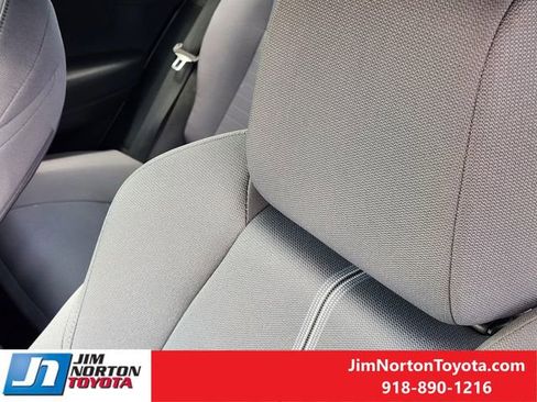 Used 2024 Toyota Corolla Cross AWD Hybrid image 17