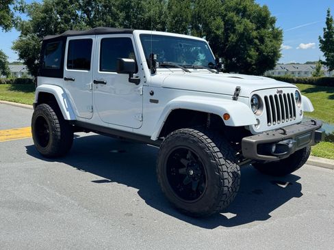 Used 2016 Jeep Wrangler Unlimited Sahara AWD/4WD image 23