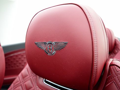 Used 2023 Bentley Continental GT Azure AWD/4WD image 38