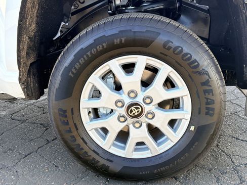 New 2025 Toyota Tacoma SR5 image 10