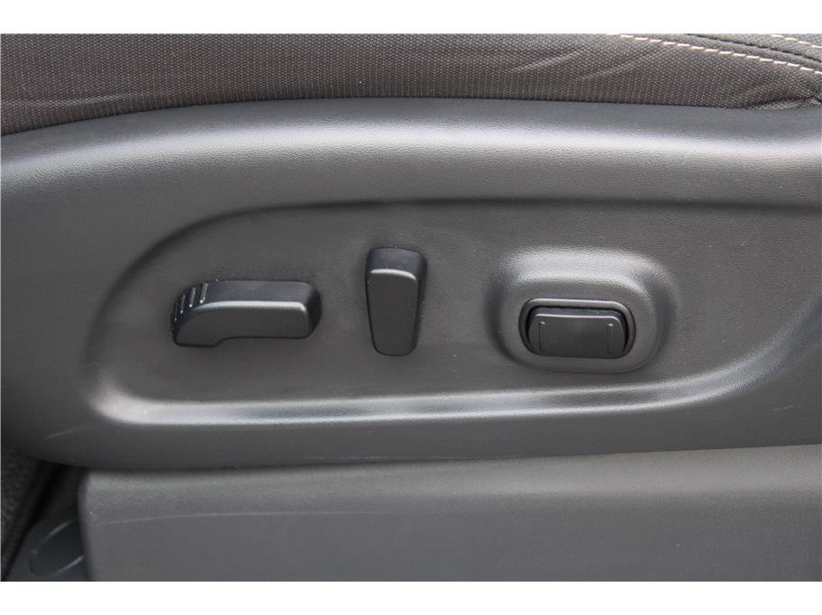 Used 2021 Nissan Titan SV w/ SV Convenience Package AWD/4WD image 15