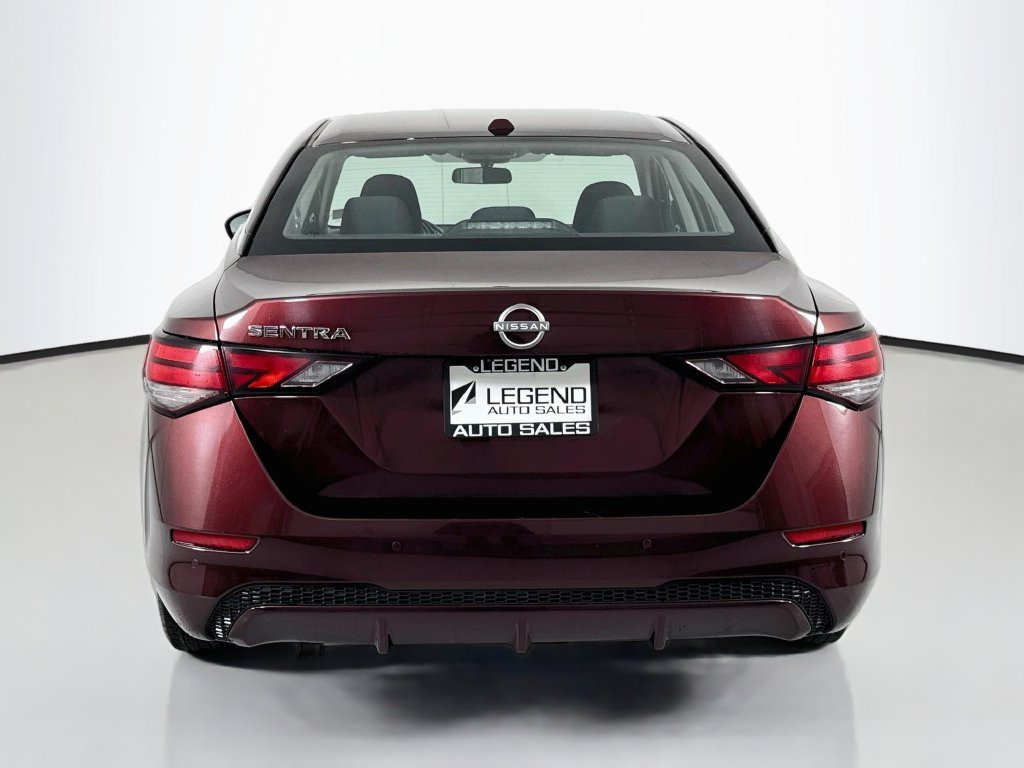 Used 2025 Nissan Sentra SV FWD image 9