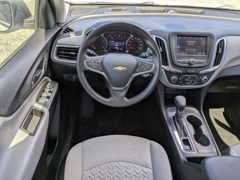 Used 2022 Chevrolet Equinox LS w/ LS Convenience Package FWD image 15